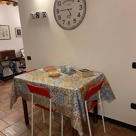 Apartamento Le Parole Del Gatto Génova Exterior foto